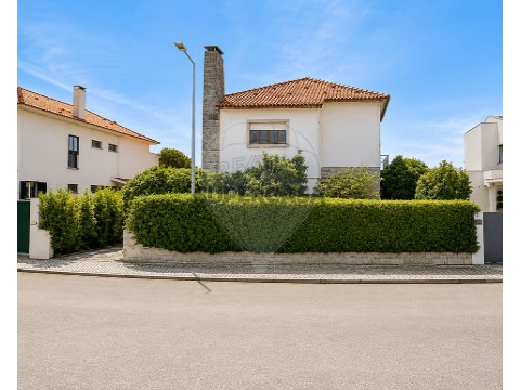 Moradia T3 em Carcavelos e Parede, Cascais