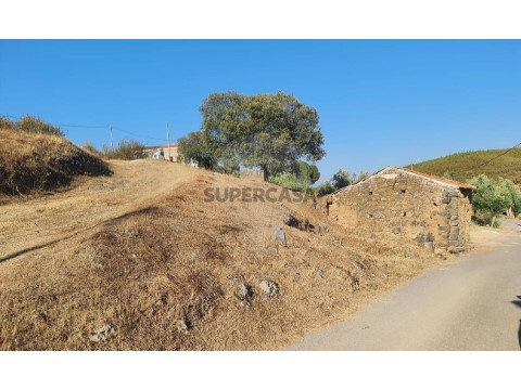 Moradia T3 em Carvoeiro, Mação