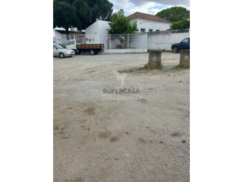 Terreno em Canaviais, Évora