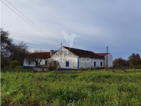 Moradia T4 em Casével e Vaqueiros, Santarém