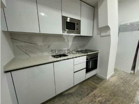Apartamento T2 em Assunção, Ajuda, Salvador e Santo Ildefonso, Elvas