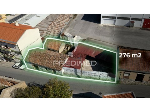 Terreno em Alenquer (Santo Estêvão e Triana), Alenquer