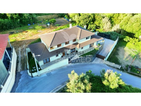 Moradia T4 em Amiais de Baixo, Santarém