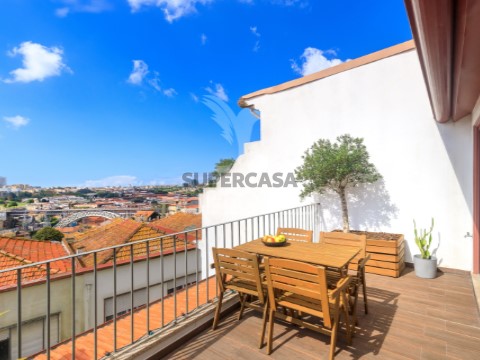 Apartamento T2 em Cedofeita, Santo Ildefonso, Sé, Miragaia, São Nicolau e Vitória, Porto