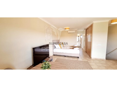 Apartamento T0 em Estômbar e Parchal, Lagoa