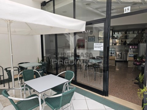 Comercial em Santo Tirso, Couto (S.Cristina e S.Miguel) e Burgães, Santo Tirso
