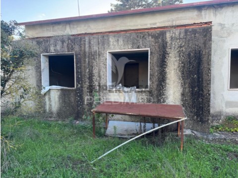 Terreno em Sesimbra (Castelo), Sesimbra