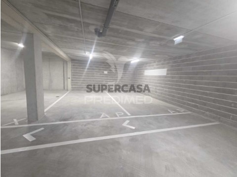 Garage Op Canidelo, Vila Nova de Gaia
