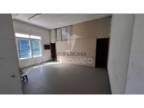 Comercial em Fazendas de Almeirim, Almeirim