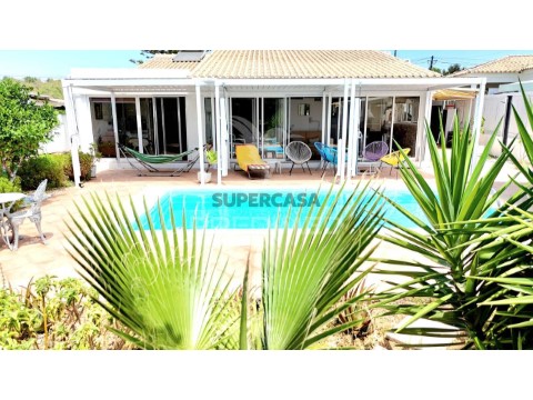 Moradia T3 em Albufeira e Olhos de Água, Albufeira