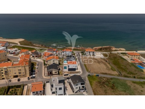 Moradia T4 em Silveira, Torres Vedras