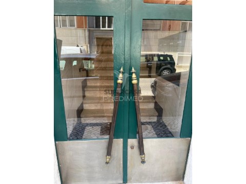 Apartamento T2 em Mina de Água, Amadora