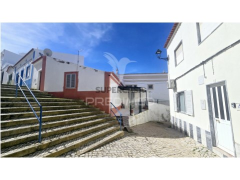 Moradia T2 em Ferragudo, Lagoa