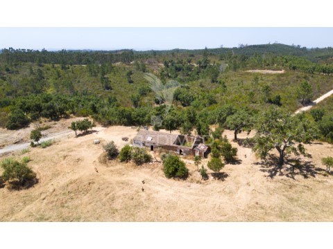 Maison Rustique 2 Chambres au Relíquias, Odemira
