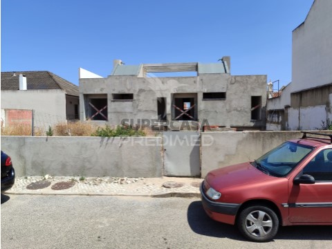 Terreno em Santa Iria de Azoia, São João da Talha e Bobadela, Loures