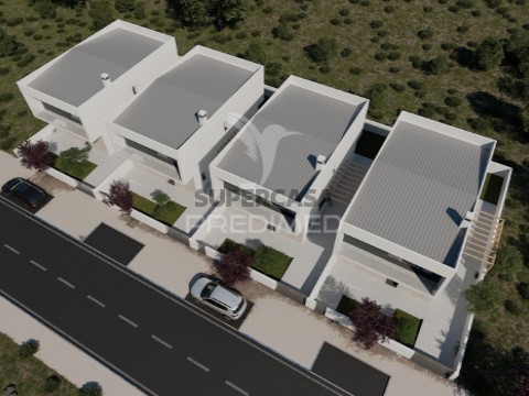 Moradia T4 em Torres Novas (Santa Maria, Salvador e Santiago), Torres Novas