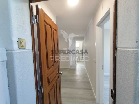 Apartamento T3 em Laranjeiro e Feijó, Almada