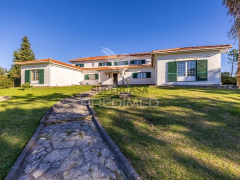 Moradia T7 em Aljubarrota, Alcobaça