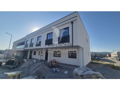 Apartamento T2 em Soutelo, Vila Verde