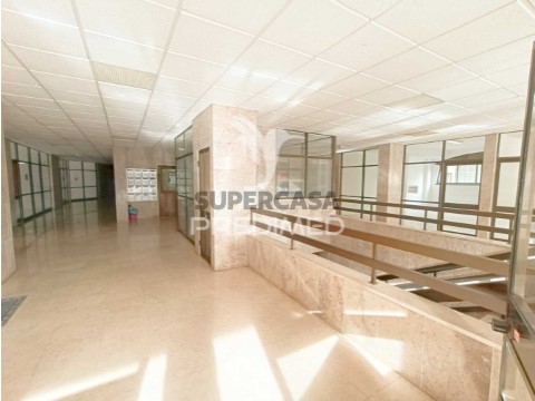 Comercial em Fátima, Ourém