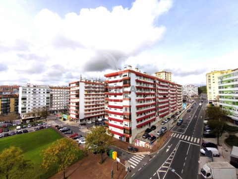 Apartment 3 Zimmer auf Mina de Água, Amadora