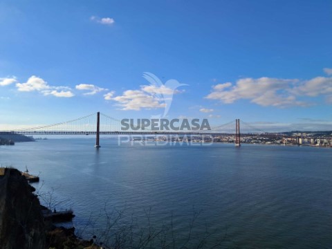 Gebouw Op Almada, Cova da Piedade, Pragal e Cacilhas, Almada