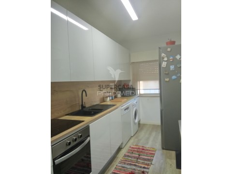Apartamento T2 em Amora, Seixal