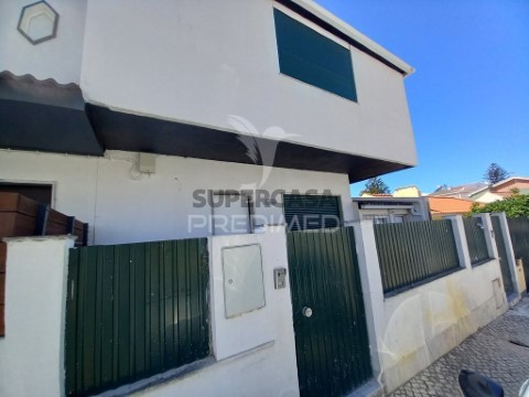 Moradia T3 em Carcavelos e Parede, Cascais