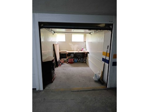 Garagem em União das Freguesias de Setúbal, Setúbal