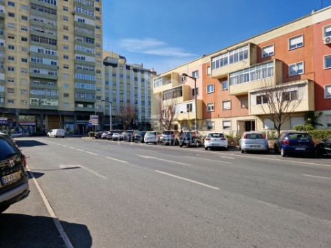 Apartamento T2 em Pontinha e Famões, Odivelas