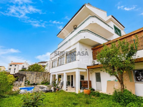 Moradia T7 em Corroios, Seixal