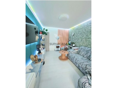 Apartamento T2 em Laranjeiro e Feijó, Almada