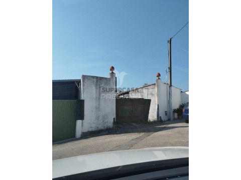 Terreno em Torres Novas (Santa Maria, Salvador e Santiago), Torres Novas