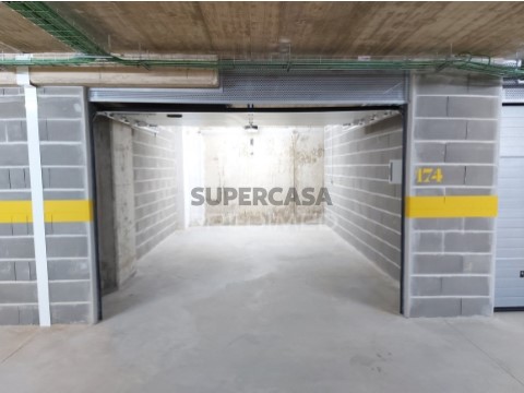 Garagem em Portimão, Portimão