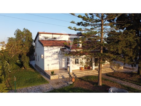 Moradia T6 em Samora Correia, Benavente