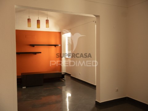 Apartamento T3 em Évora (São Mamede, Sé, São Pedro e Santo Antão), Évora