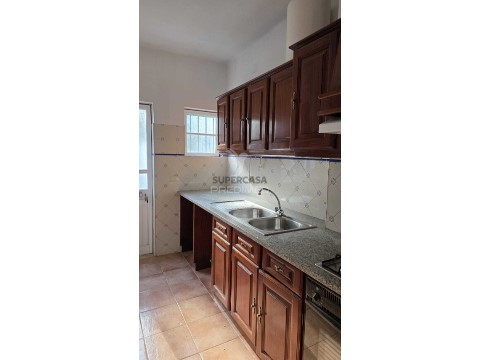 Apartamento T3 em Alcobaça e Vestiaria, Alcobaça