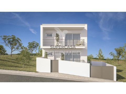 Moradia T2 em Famalicão, Nazaré