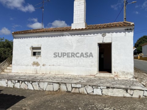 Moradia T2 em N.S. Conceição, S.Brás Matos, Juromenha, Alandroal