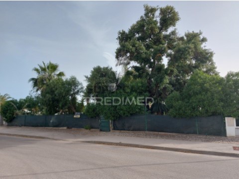 Moradia T2 em Albufeira e Olhos de Água, Albufeira