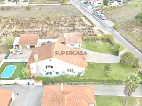 Moradia T4 em Vale de Santarém, Santarém