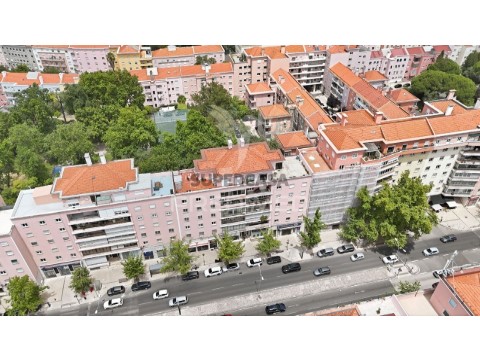 Apartamento T7 em Areeiro, Lisboa