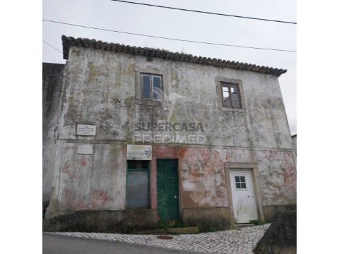 Moradia T6 em Lamas e Cercal, Cadaval
