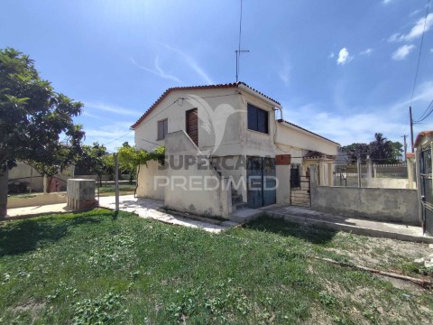 Moradia T2 em Charneca de Caparica e Sobreda, Almada