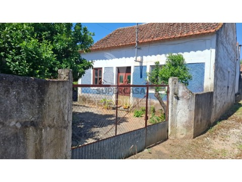 Casa 2 habitaciones en Arneiro das Milhariças, Santarém