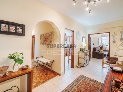 Apartamento T3 em Massamá e Monte Abraão, Sintra