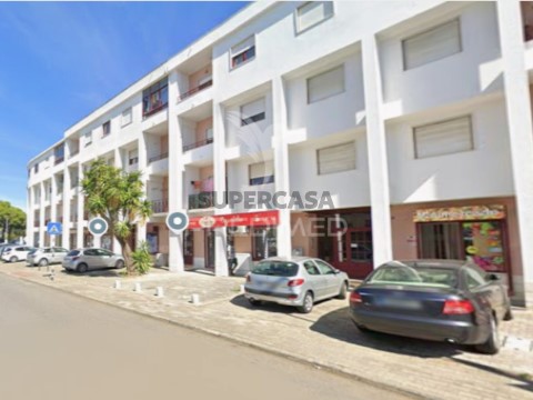Apartamento T4 em Amora, Seixal