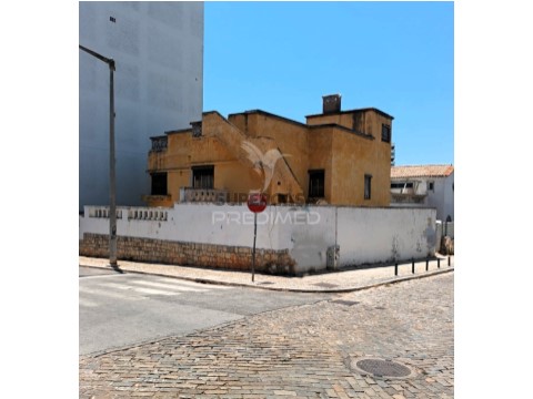 Moradia T5 em Faro (Sé e São Pedro), Faro