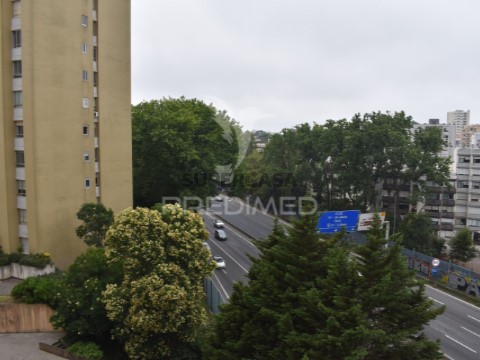 Apartamento T3 em Ramalde, Porto