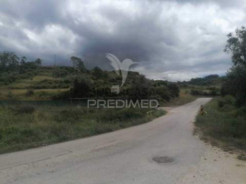 Terreno em Santo Quintino, Sobral de Monte Agraço